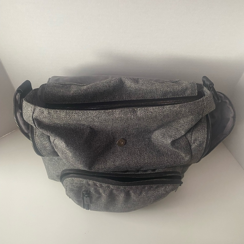 JuJuBe Be Sport Backpack/Diaper Bag - Queen of the Nile - Picture 4 of 10